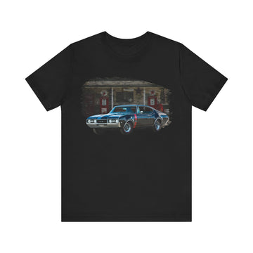 NEW 1968 Cutlass 442 in our filling station series Short Sleeve T-Shirt